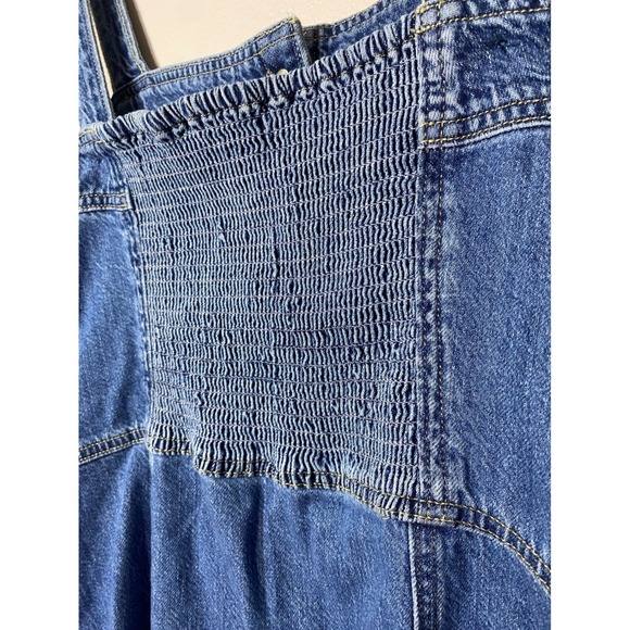 LEVIS Denim Fiorella Overalls Dress Women LARGE Button Front Smocked Back Pocket - Picture 3 of 5
